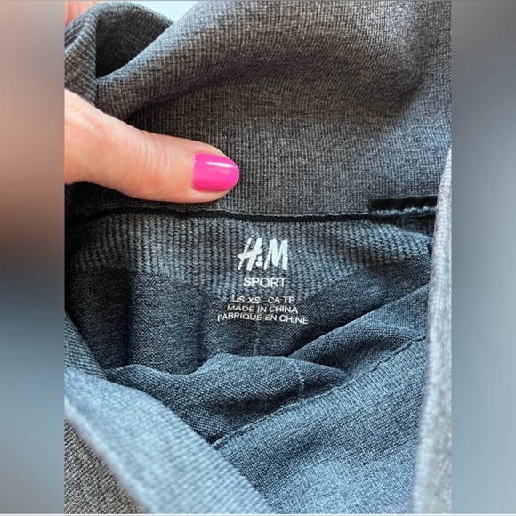 Bundle of the Nike, New Balance, H&M - Picture 6 of 9